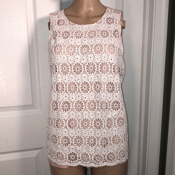 LOFT Tops - Ann Taylor LOFT Tan & White Top M